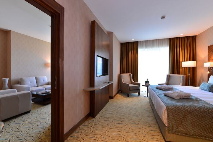 Room 15 of 116