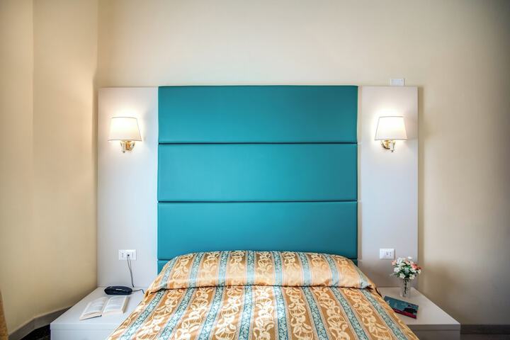Room 51 of 125