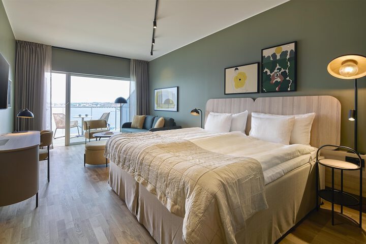 Room 21 of 44