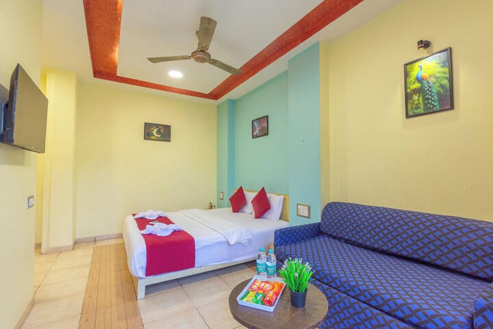 Room 8 of 27