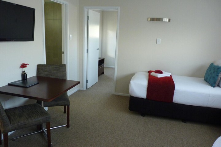Room 13 of 26