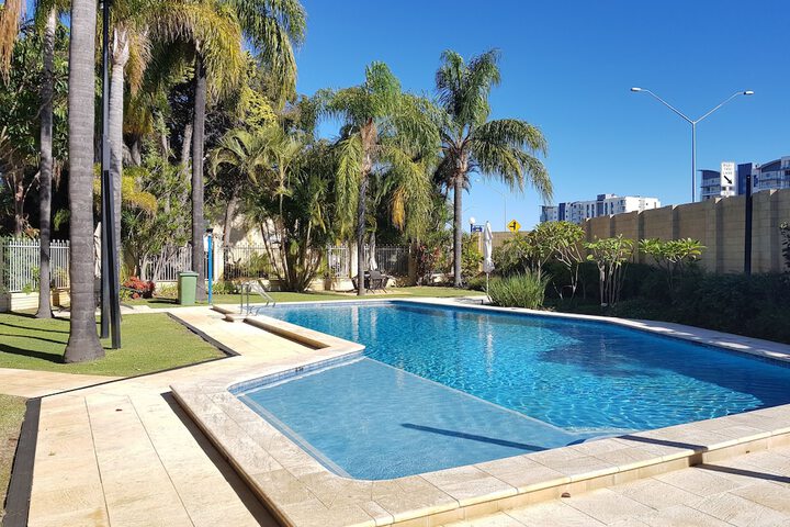 Hotel Pool
