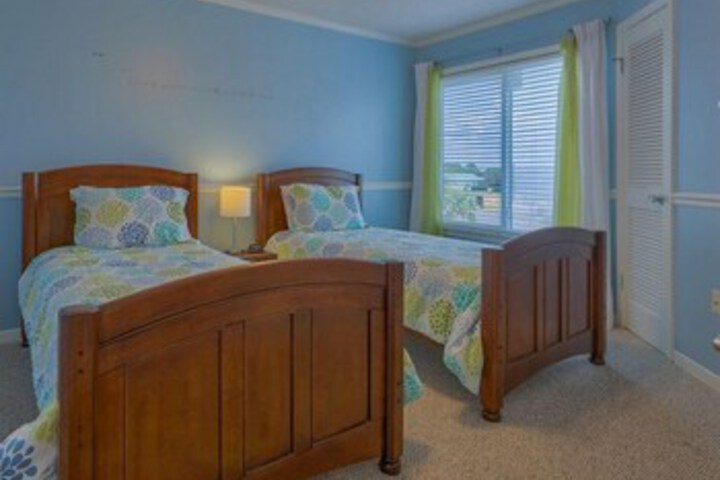 Room 107 of 122