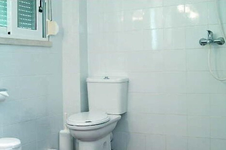 Room 9 of 21