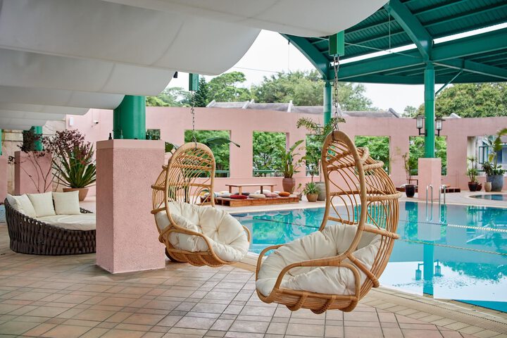 Hotel Pool