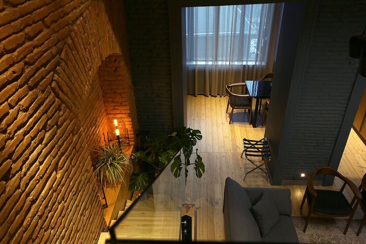 Room 57 of 131