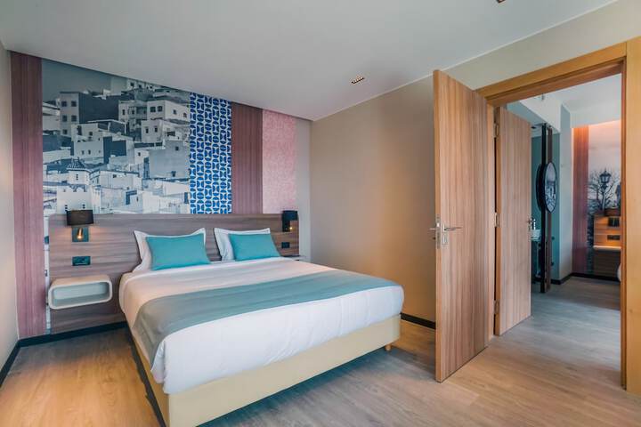 Room 33 of 112