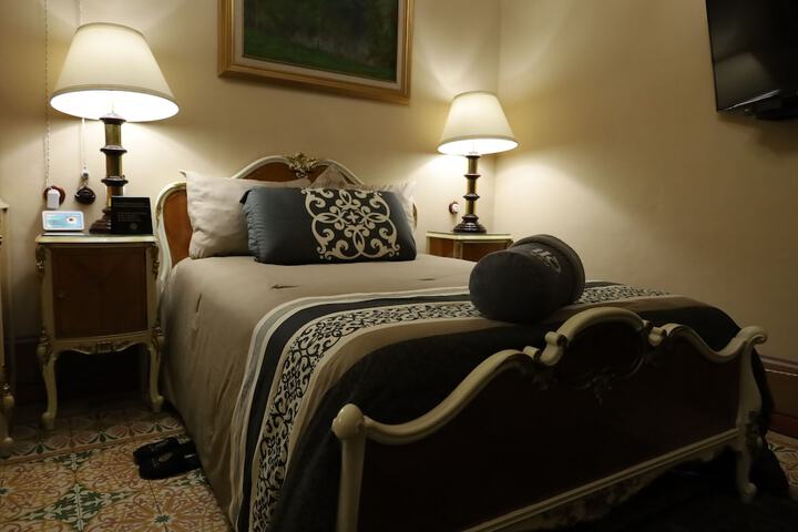 Room 15 of 43