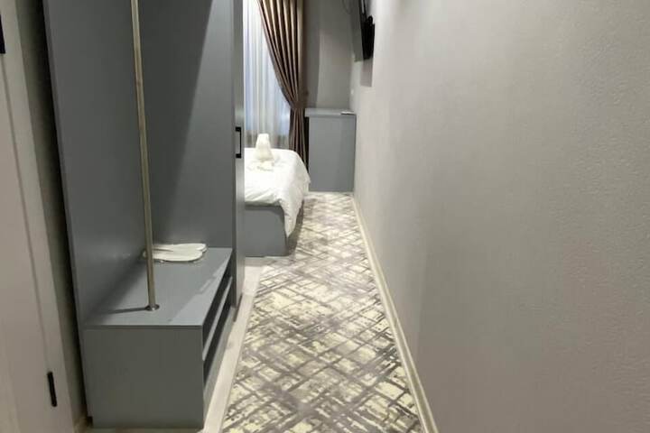 Room 6 of 51