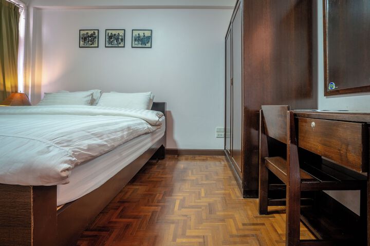 Room 17 of 25