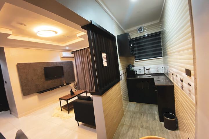 Room 17 of 37