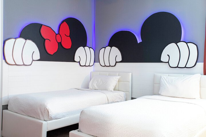 Room 3 of 53