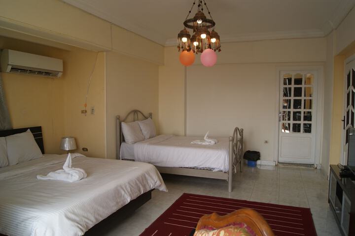 Room 14 of 114