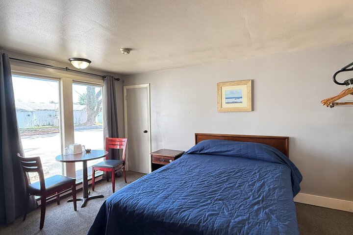 Room 10 of 36