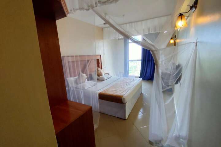Room 16 of 71