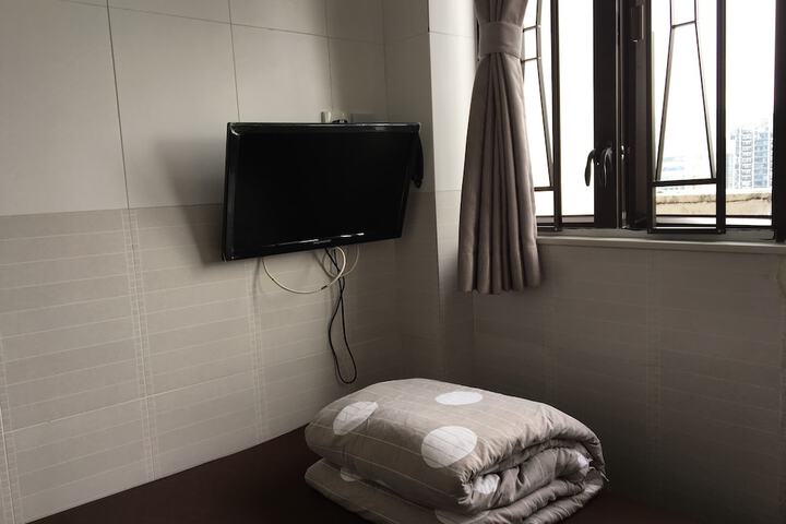 Room 30 of 72