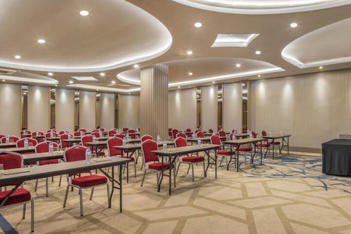 Business Center 133 of 152