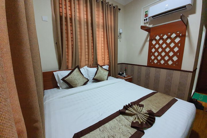 Room 30 of 43
