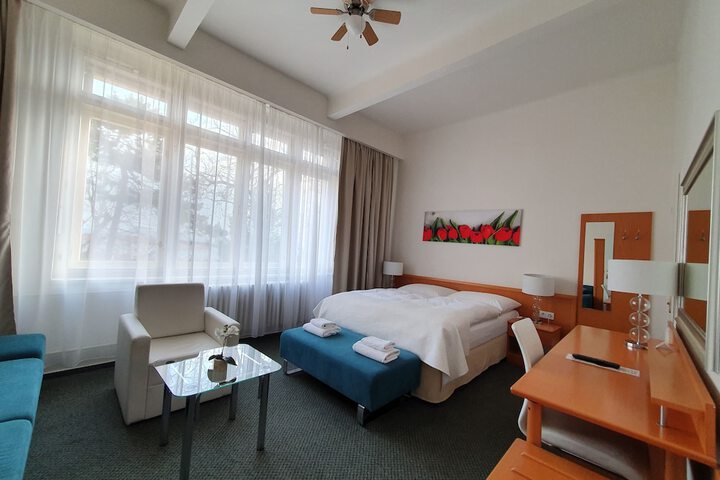 Room 54 of 324