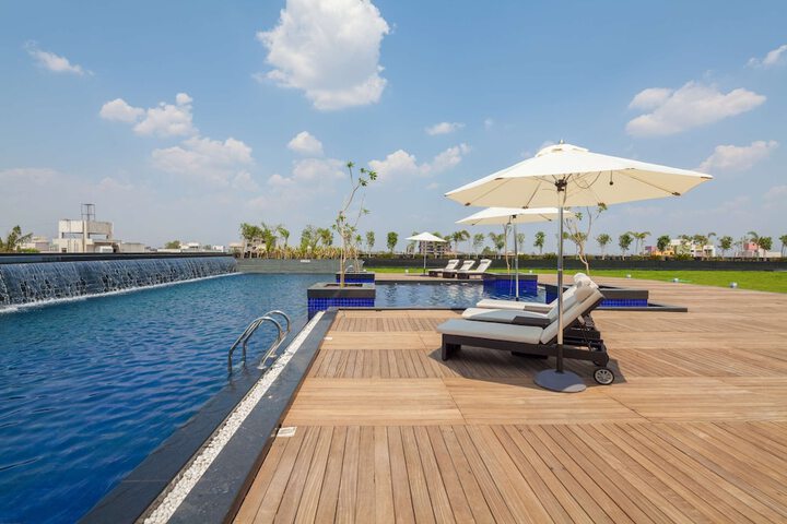 Pool Hotel