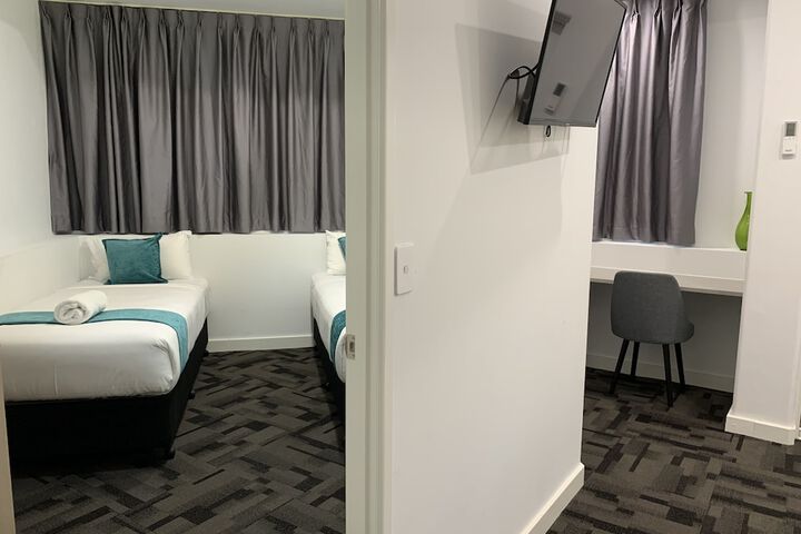 Room 6 of 60