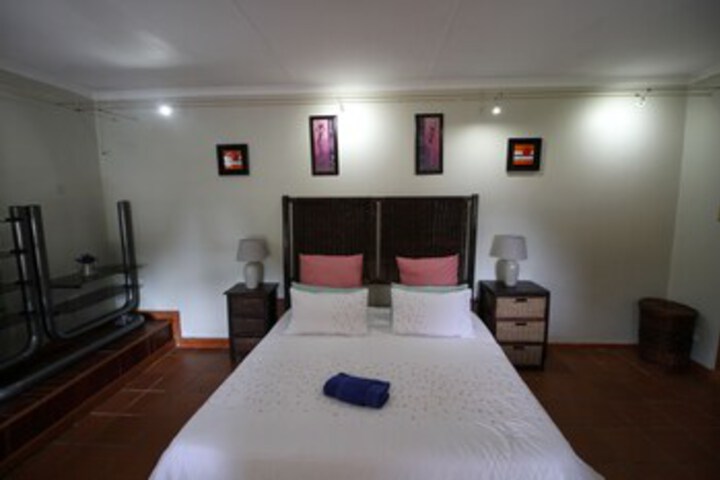 Room 28 of 40