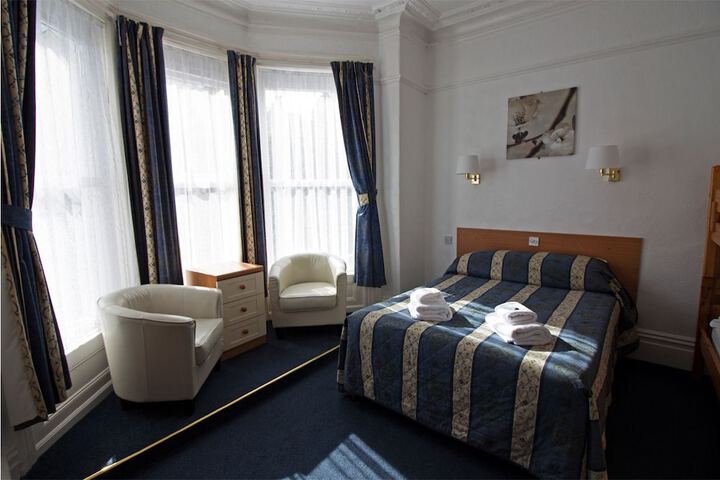Room 6 of 41