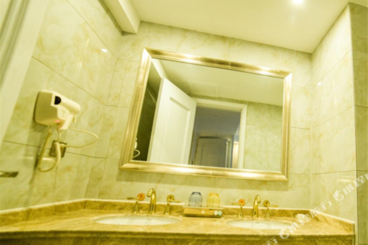 Tiane Fashion Hotel