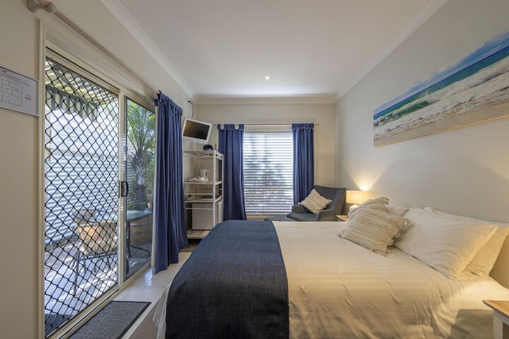Room 3 of 20