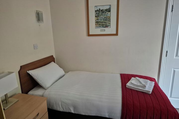 Room 15 of 42