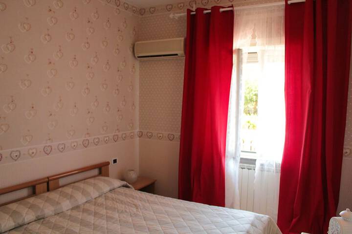 Room 13 of 81