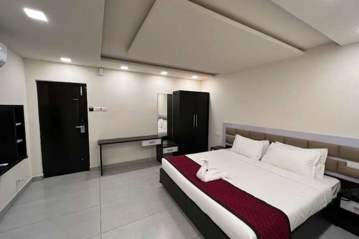 Room 5 of 23