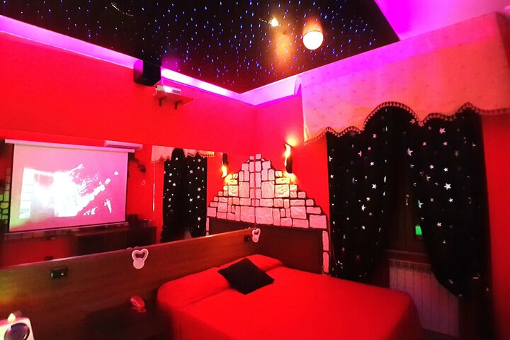 Room 48 of 63