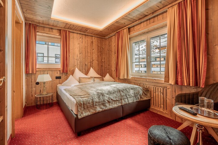 Room 9 of 84