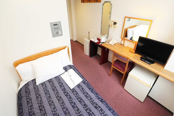 Room 4 of 22