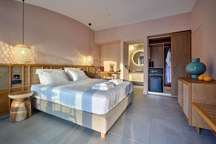 Room 10 of 39