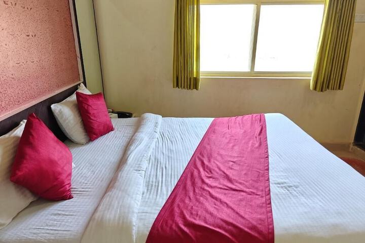 Room 9 of 54