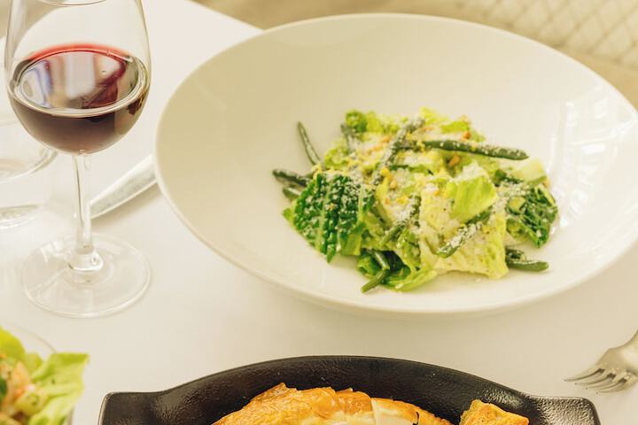Dining Photos