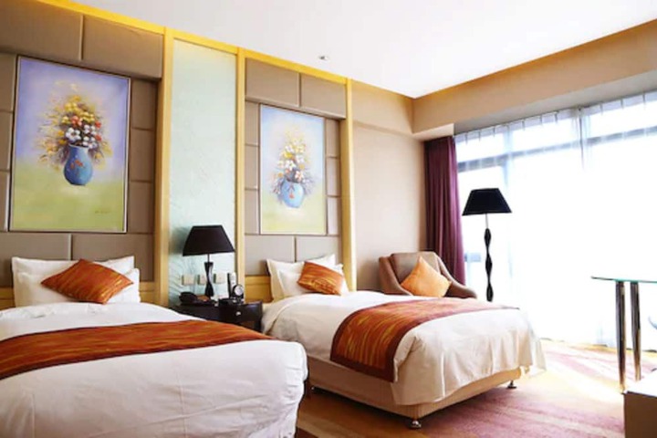 Room 20 of 35