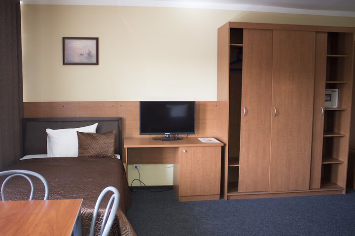 Room 12 of 53
