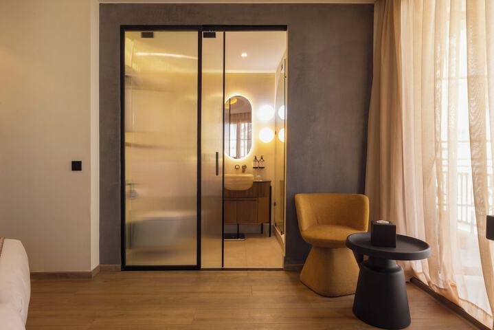 Room 19 of 56