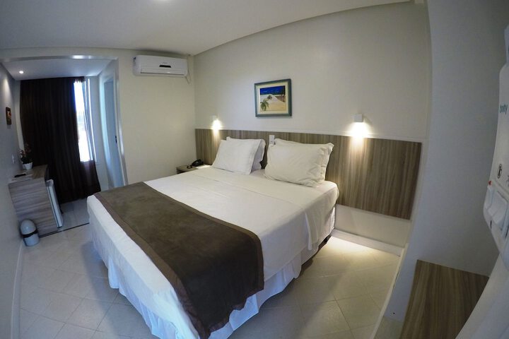 Room 14 of 87