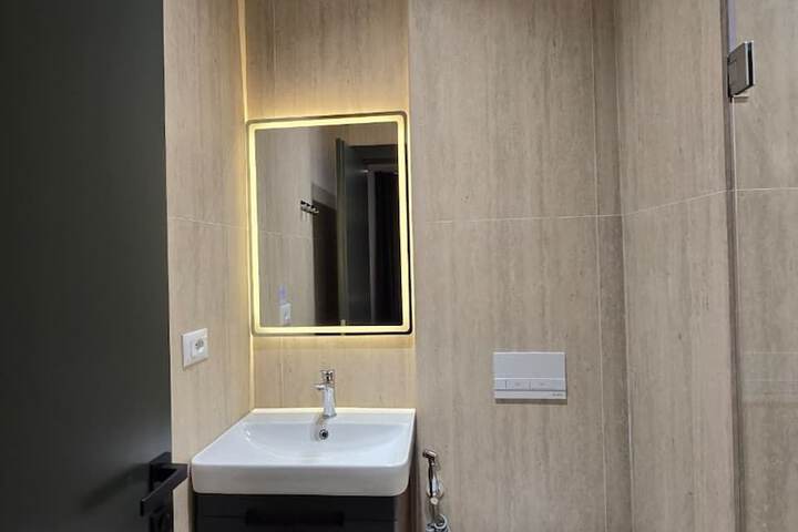 Room 48 of 51