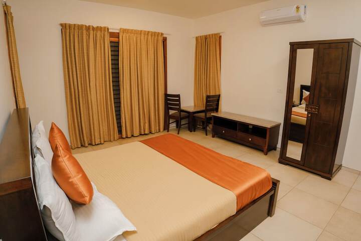 Room 35 of 147