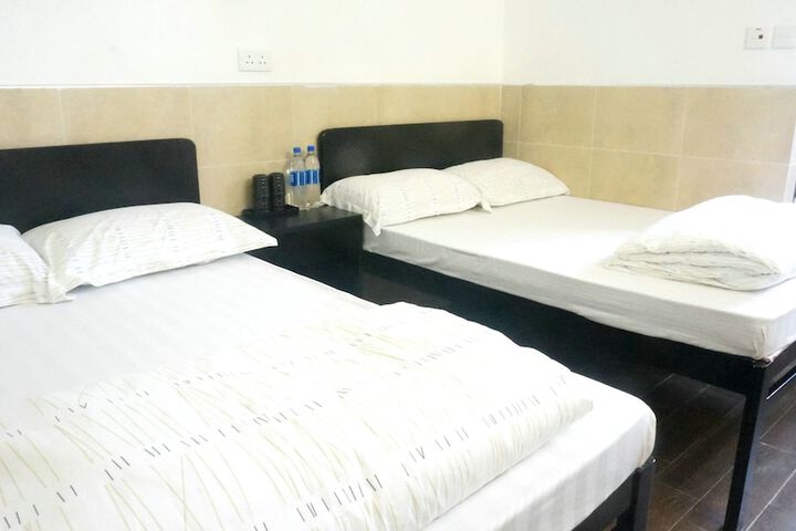 Room 16 of 72