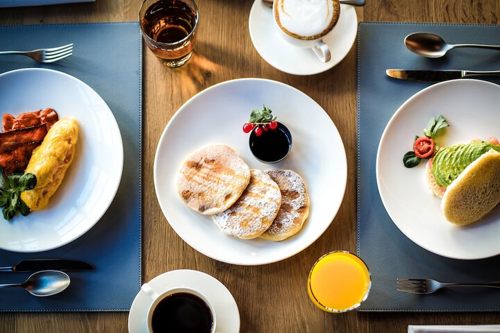 Breakfast/Coffee Service 34 of 38