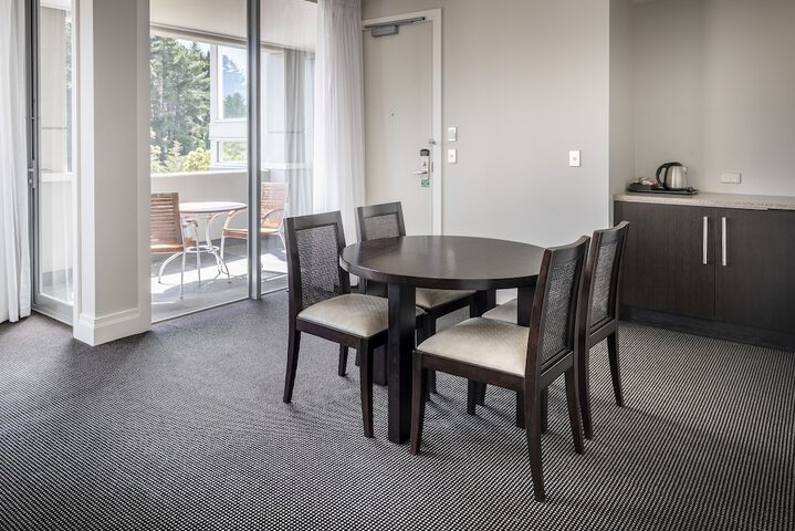 Room 11 of 160