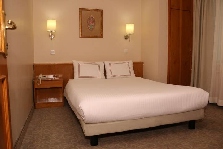 Room 10 of 35