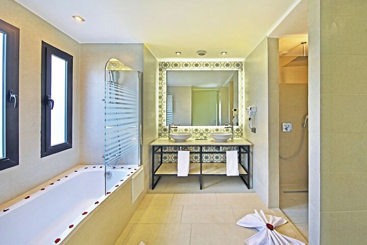 Bath Photo