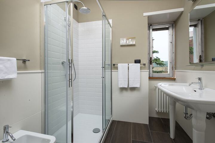 Clean Restrooms